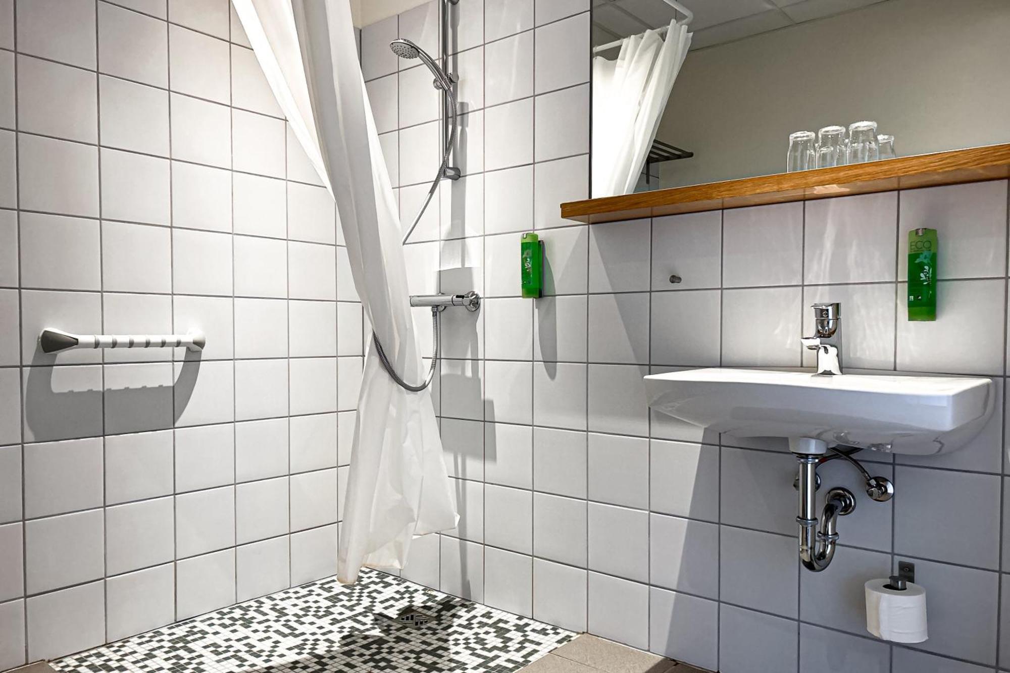 Hotel Joekull Nesjum Екстериор снимка