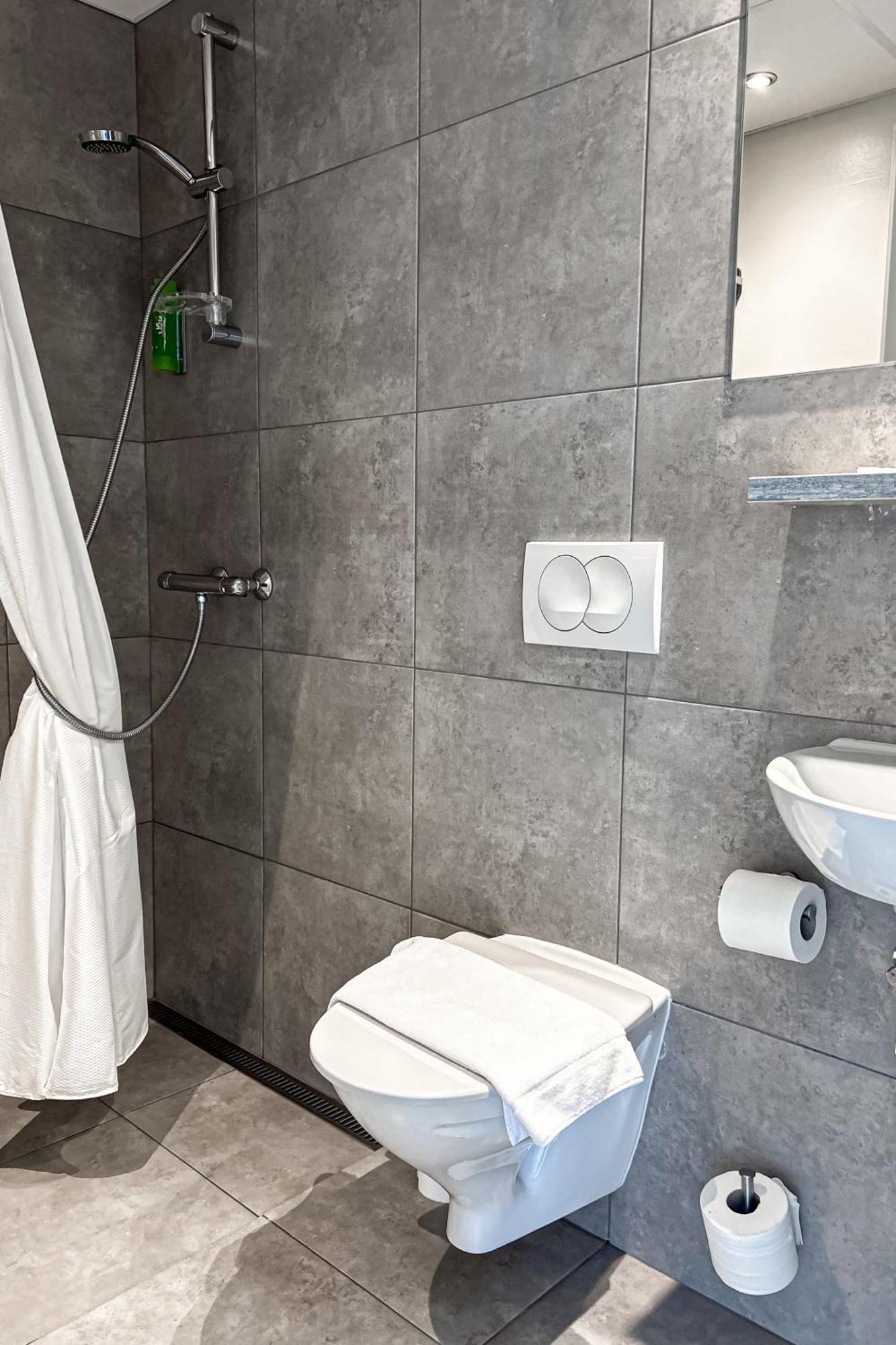 Hotel Joekull Nesjum Екстериор снимка